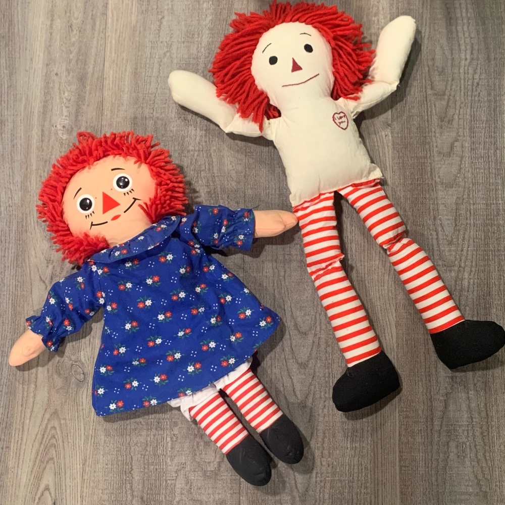 Vintage Raggedy Ann and Andy dolls